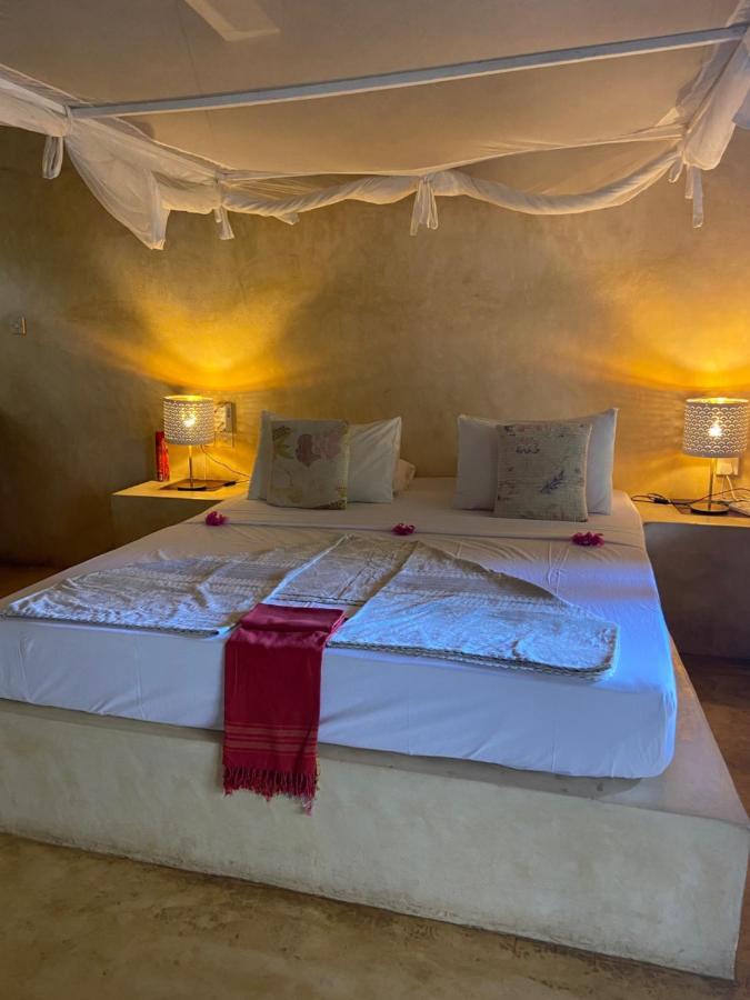 Banana House And Wellness Centre Hotell Lamu Exteriör bild